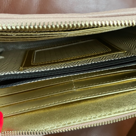 Steve Madden clutch - Picture 2 of 4